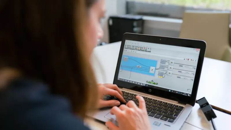 Custom internal tool or SaaS: how to choose for your business