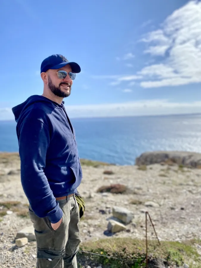 Sébastien Balieu by the sea